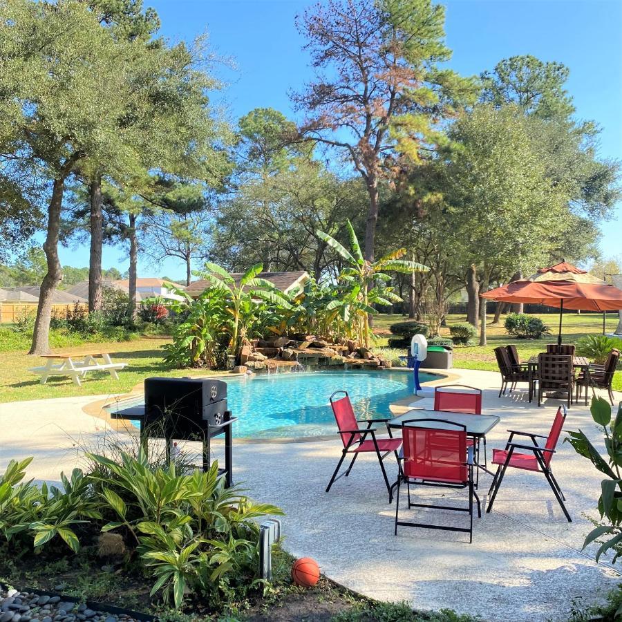 Stunning 4 Acre Retreat With Hot Tub, Sauna And Pool Tomball Extérieur photo